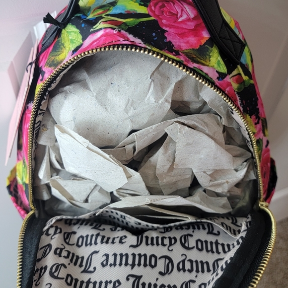 Juicy Couture - Picture 5 of 9